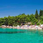 Guest House Kate Πανσιόν 3*