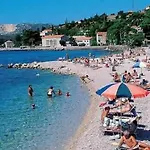 Πανσιόν Guest House Kate Mlini