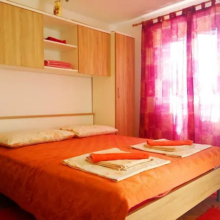 Guest House Kate 3* Mlini