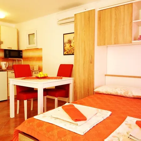 Guest House Kate Πανσιόν