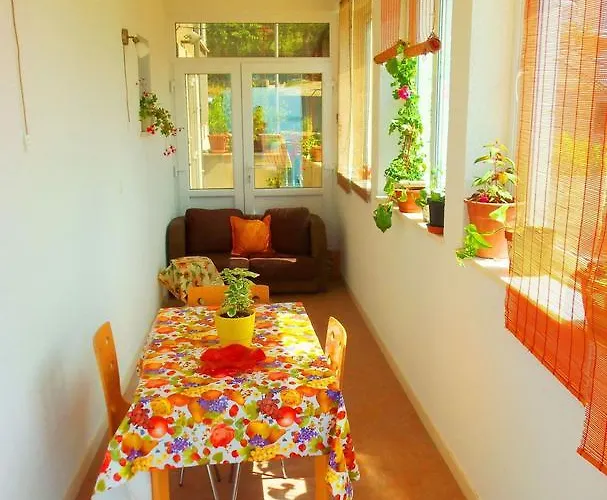 Kate 招待所 米利尼